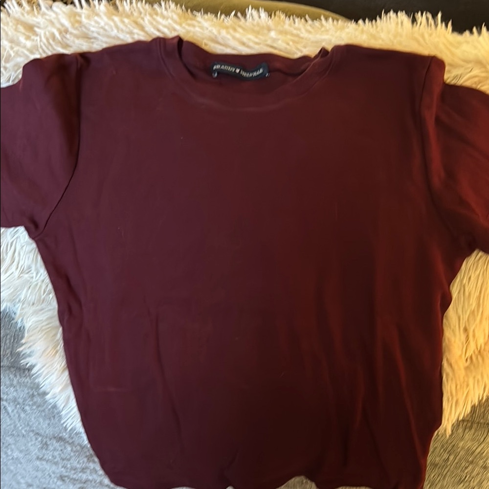 Brandy Melville BBurgundy short sleeve tee.